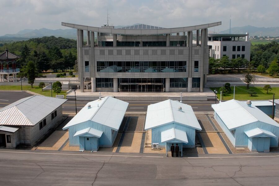Private DMZ SPY Tour from Incheon Airport - Following the spy commando route near the Blue House