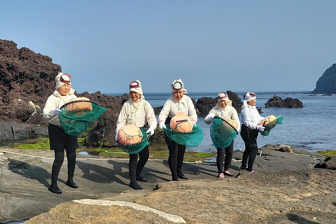 Private Full Day Tour World Natural Heritage & UNESCO in jeju - Haenyeo Museum and Seongeup Folk Village