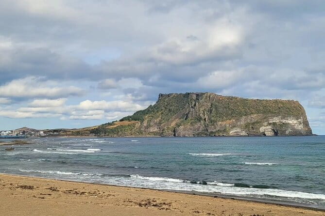 Private Jeju Customized Tour with Local Guide Mr.LEE Hong-min - Is $180 per person good value?