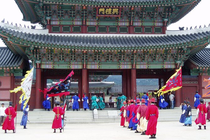Private Layover Tour from Incheon Airport to Seoul - Jogyesa Temple offers a quieter change of pace