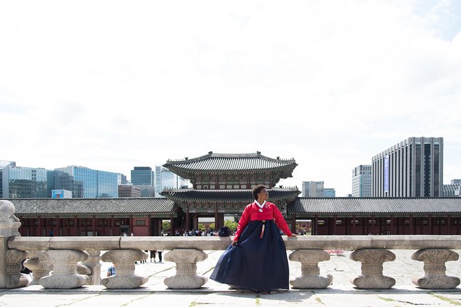 Private Palace Photo Shoot in Seoul with a Photographer - Why Gyeongbokgung Palace makes a strong photo setting