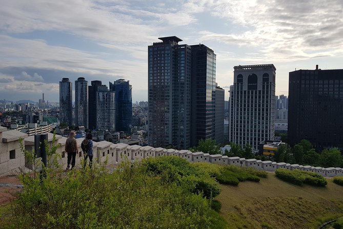Private Seoul Wall Trekking [Inwangsan, Bugaksan, Naksan Park, N-Seoul Tower] - Traditional Korean lunch after the hardest walking