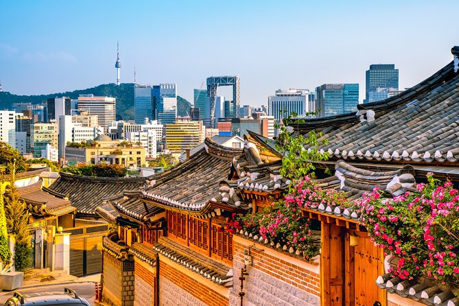 Private tour guide service in Seoul, Korea - Namdaemun Market for a taste of everyday commerce