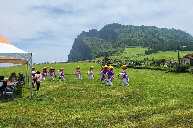 Private Tour in South and East in jeju island - Seongsan Ilchulbong, Jeju’s major volcanic view