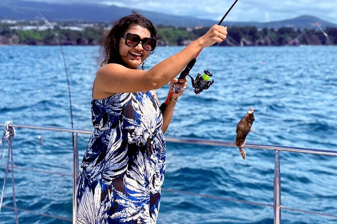 Private Tour in South Jeju including Yacht Cruise - What the private vehicle changes