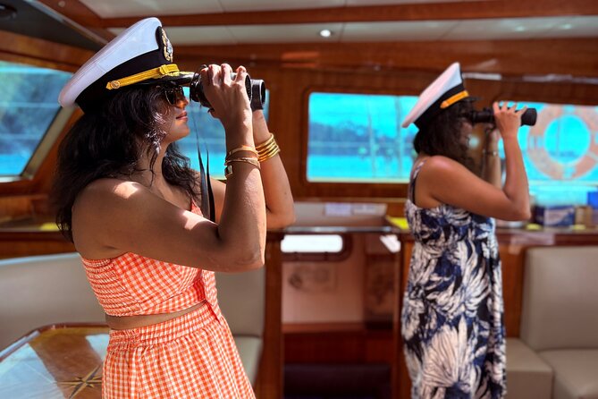 Private Tour in South Jeju including Yacht Cruise - One hour on the Grande Bleu yacht