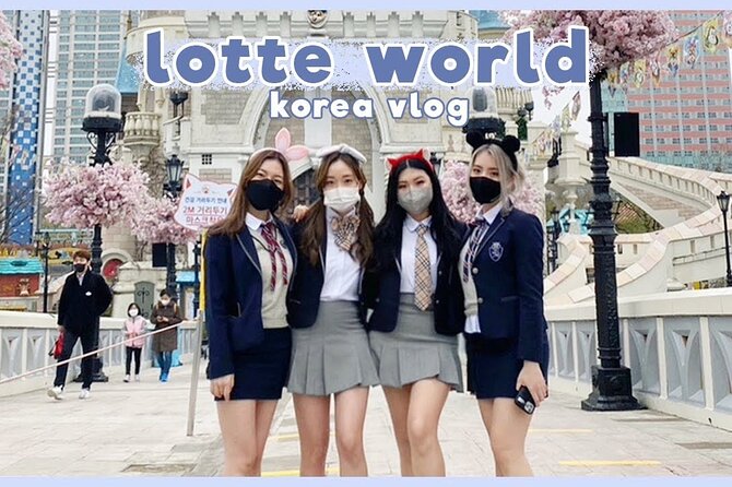 Private tour Lotte World,Tower,Aquarium(All Tickets are included) - Exploring the aquarium’s 13 ocean zones