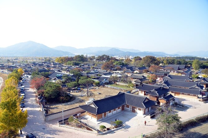 Private World Heritage Gyeongju Taxi Tour - Hwangridan-gil, Cafes, and a Modern Gyeongju