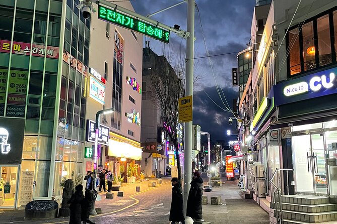 Seogwipo(The southern city of Jeju)City Walking Tours with Sunset - Who Will Enjoy This Evening Most
