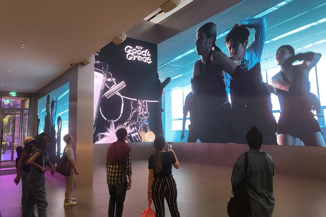 Seongsu-dong Walking Tour: K-Pop, Culture, Cheer, Friends & Relax - Starting at 3 pm in Seongsu-dong