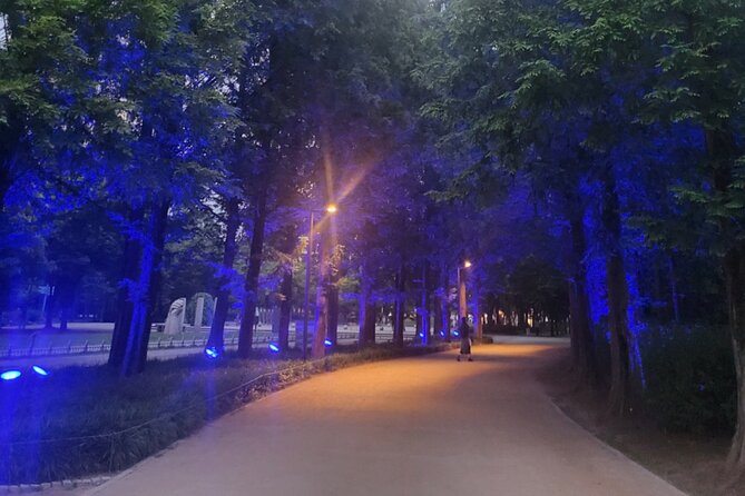 Seongsu-dong Walking Tour: K-Pop, Culture, Cheer, Friends & Relax - Seoul Forest brings a welcome change of pace