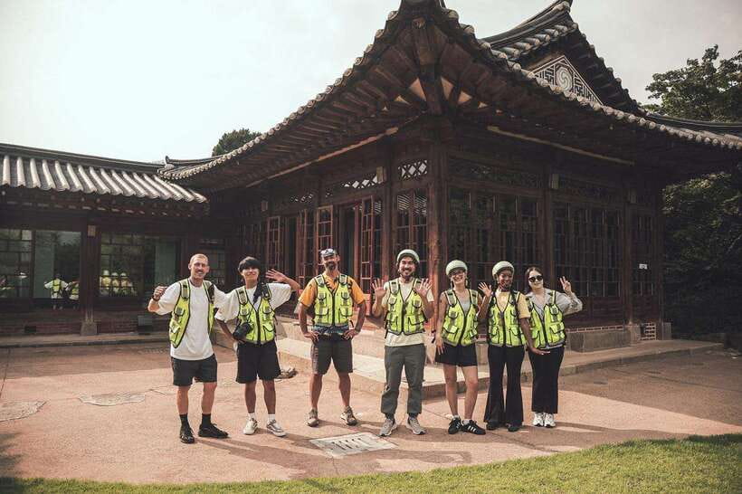Seoul: Afternoon Ebike tour and "Happy Hour" food and drinks - Who will enjoy this ride most?