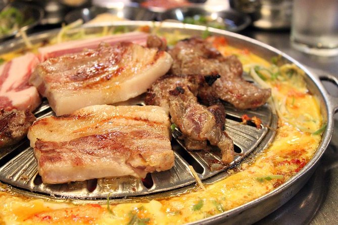 Seoul: Anthony Bourdain-Inspired BBQ and Pub Experience - Korean drinking customs, one glass at a time