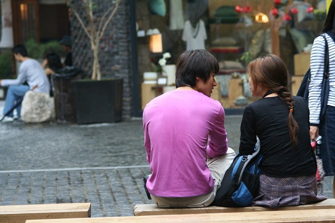 Seoul Art Tour with a Local Expert: 100% Personalized & Private - The hosts: Andrew, Johnnie, and the value of a good match