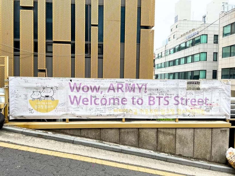 Seoul: BTS K-Pop Star Footsteps Journey ARMY Fan Day Tour - Choosing between the regular and winter routes