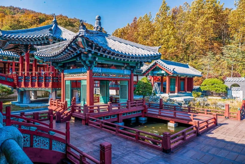 Seoul: BTS K-Pop Star Footsteps Journey ARMY Fan Day Tour - The old Big Hit building and Hakdong Park