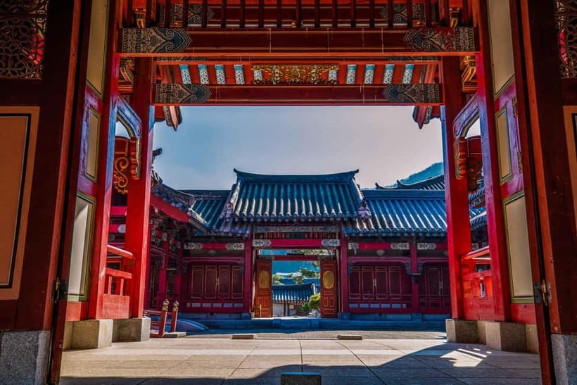 Seoul: BTS K-Pop Star Footsteps Journey ARMY Fan Day Tour - Hyuga Cafe and Bakery for a slower pause