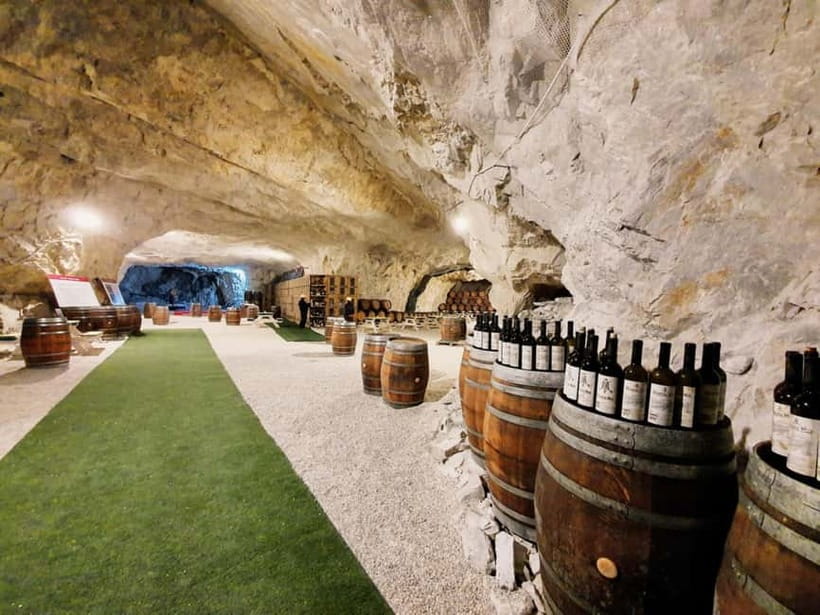 Seoul: Chungju Cruise, Cable Car & Cave Kayak Adventure Tour - Hwalok Cave, a former quarry with an indoor kayak ride