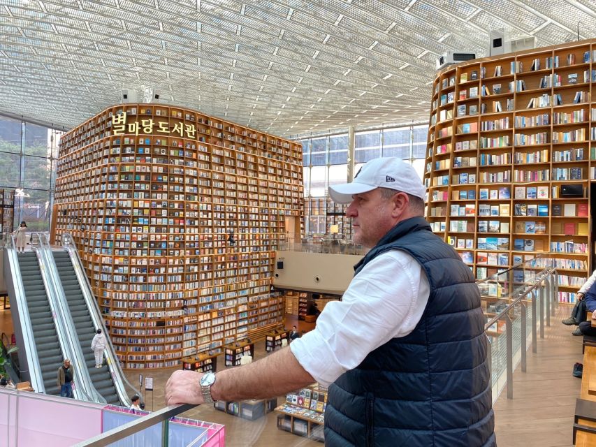 Seoul: City Highlights Full or Half Day Custom Private Tour - The guide makes or breaks the day