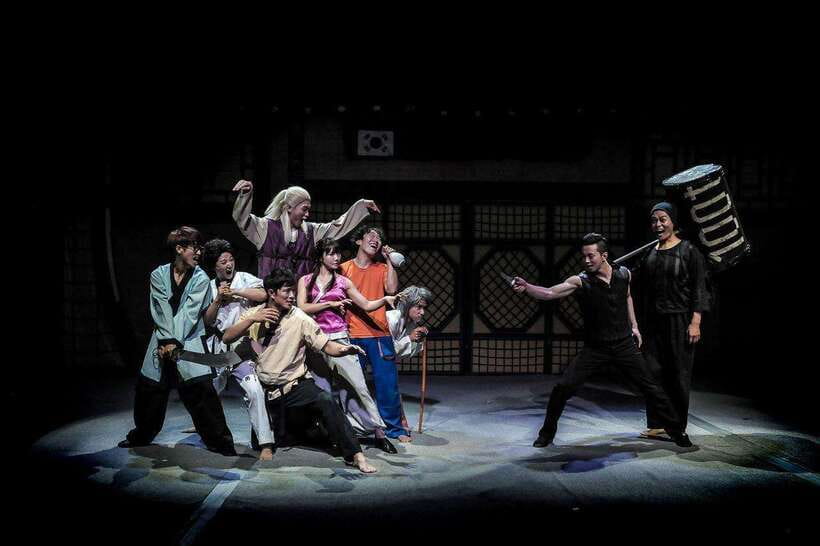 Seoul: Comic Martial Arts Performance JUMP Show Ticket - Inside the JUMP family home