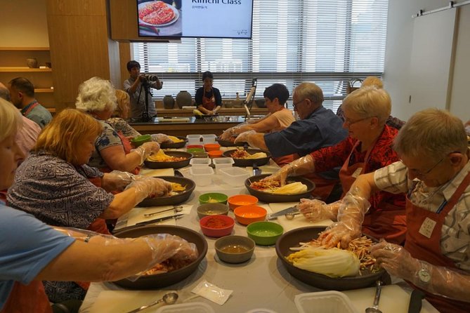 Seoul Cultural Tour - Kimchi Making, Gyeongbok palace with Hanbok - Tea, manners, and a traditional folk game