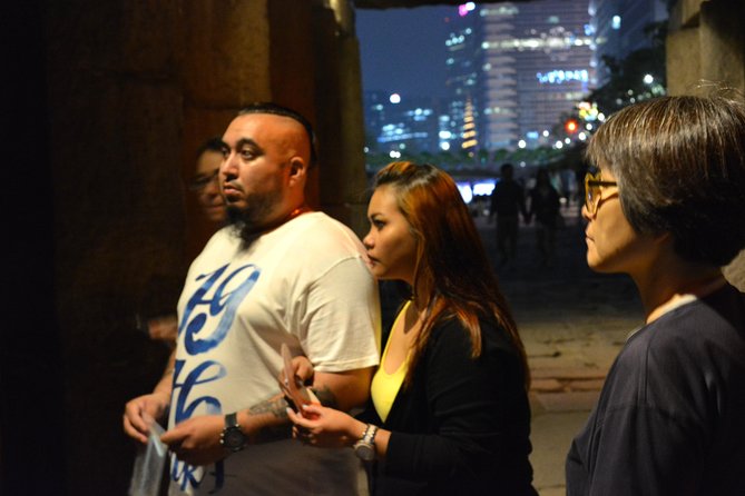 Seoul: Evening Dark History, Folklore & Ghost Story Walking Tour - Gyeonghuigung Palace and the heavy final atmosphere