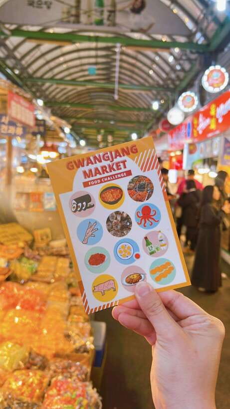 Seoul: Fearless Foodie Gwangjang Market Food Adventure - Tasting 10 to 12 Korean dishes