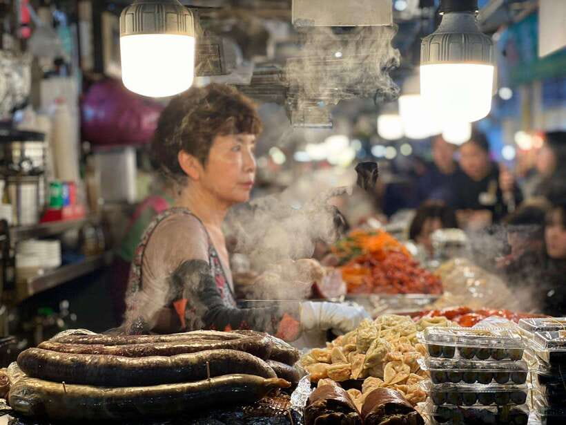 Seoul: Fearless Foodie Gwangjang Market Food Adventure - Practical booking details
