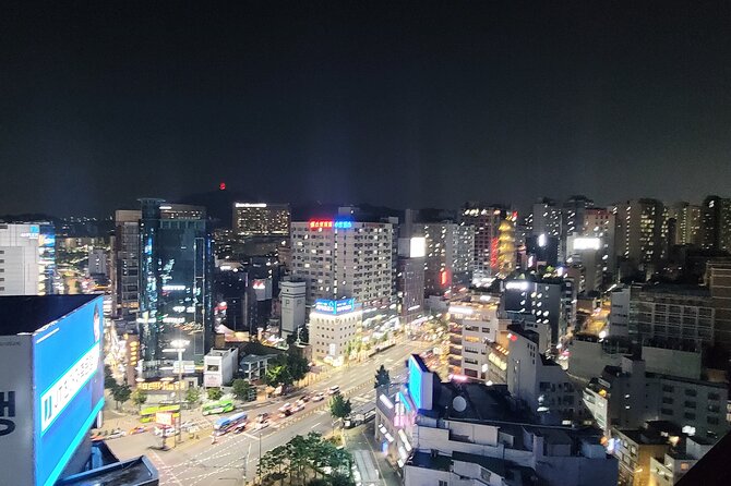 Seoul Food n Night view with Local Korean BBQ dinner Hongdae st. - Hongdae Free Market brings the evening to life