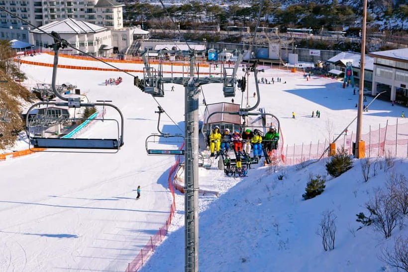 Seoul: Full-Day Winter Trip Ski Resort, Ice Valley, Namiseom - The 2-hour-17-minute ride to Elysian Gangchon