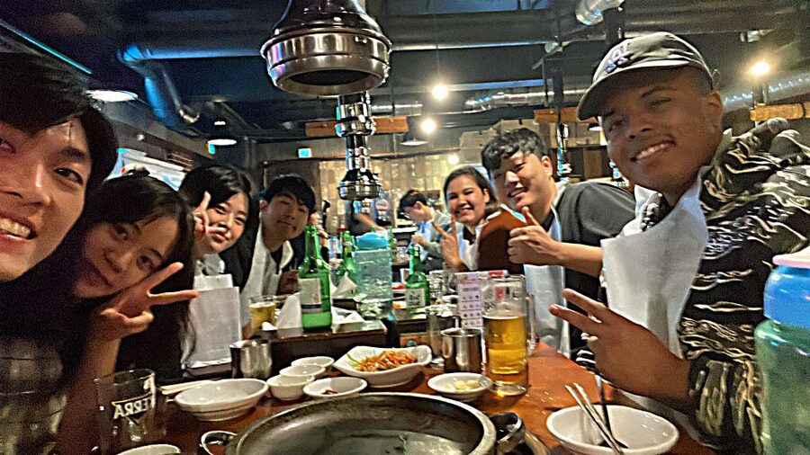 Seoul: Guided City Wall Sunset Hike with Korean Dinner - Walking the old Seoul Fortress Wall