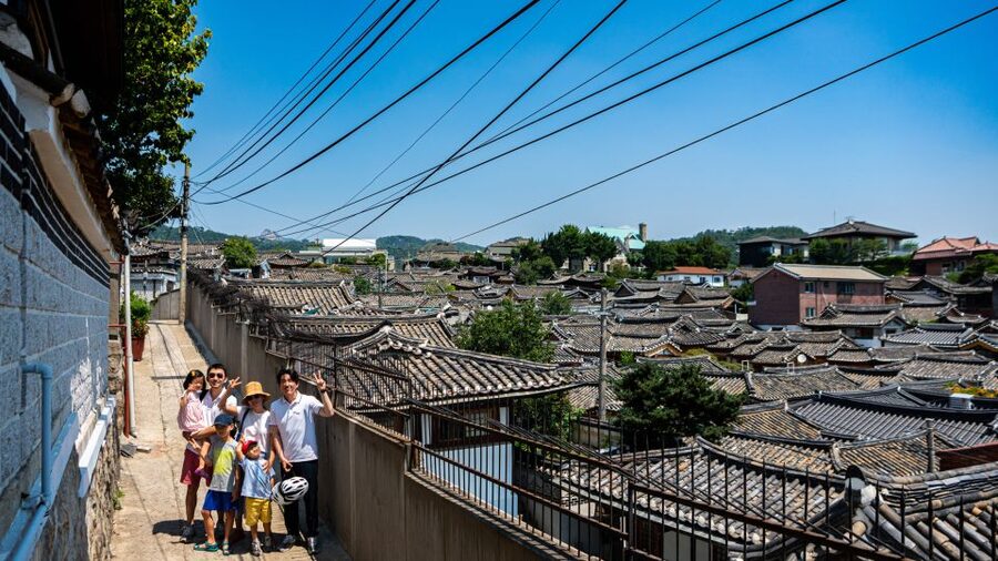 Seoul: Guided Small Group V.I.P Morning Pedicab Tour - Guide Quality, Photos, And Comfort