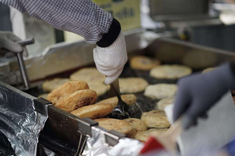 Seoul: Guided Street Food Tour at Namdaemun Market - Who should book this food walk?
