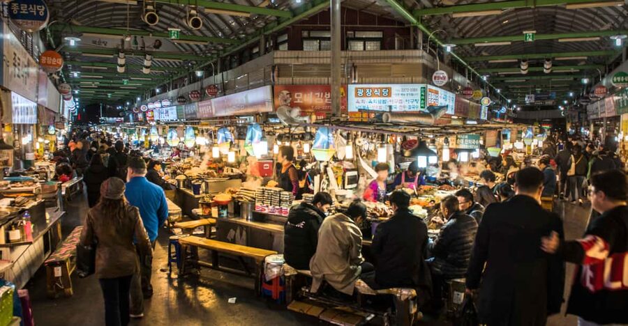 Seoul Gwangjang Market Foody Walking Tour - Two hours among Gwangjang Market’s food stalls