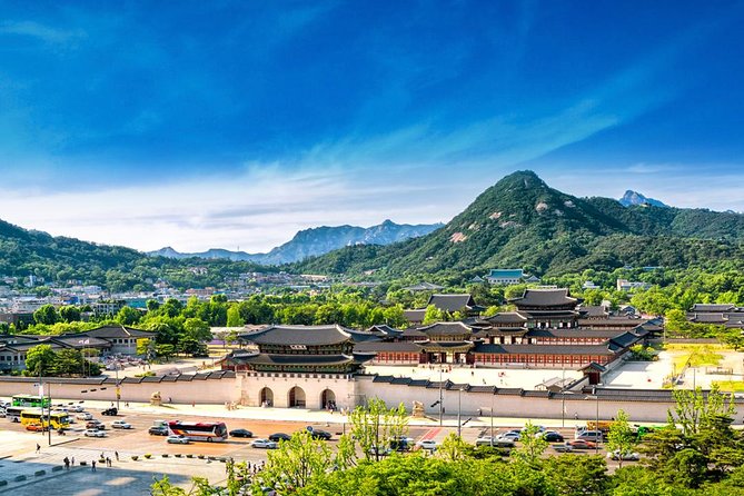 Seoul: Gyeongbokgung Palace Half day Tour - Sajeongjeon and the Work of the King
