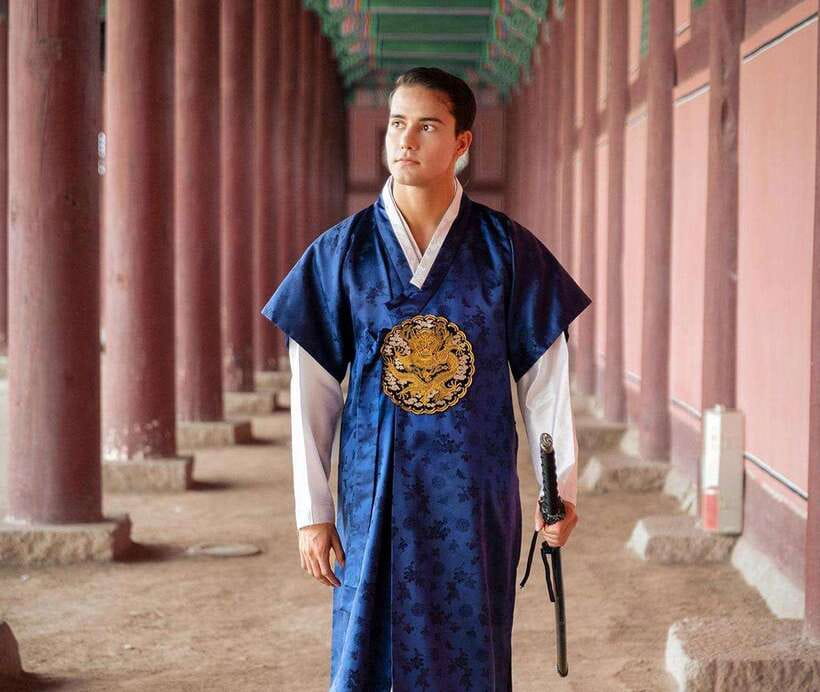 Seoul: Hanbok Rental with Gyeongbokgung Palace Entry - Is One Hour Enough?