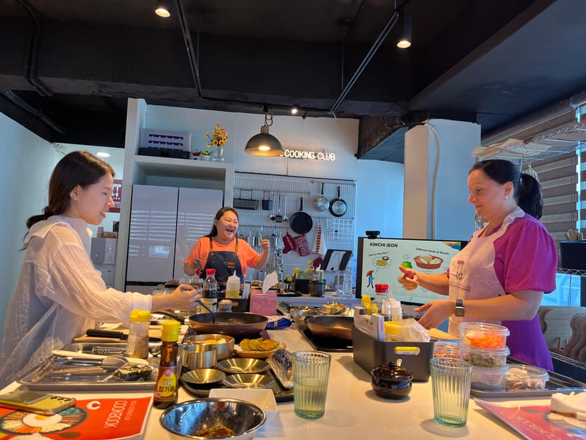 Seoul: Korean Cooking at Seoul Cooking Club! - Arriving at Jonggak Station and finding the kitchen