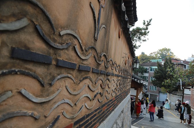 Seoul Layover Private Tour from Incheon Airport - Insadong: art shops, tea houses, and time to browse