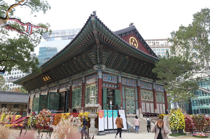 Seoul Layover Private Tour from Incheon Airport - Bukchon Hanok Village: traditional houses, real neighborhoods