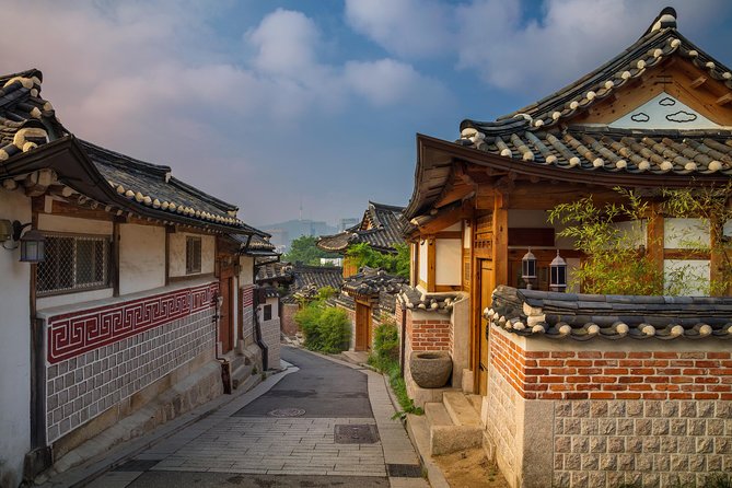 Seoul Like a Local: Private & Personalized Experience (2-3 hours) - Who Gets the Best Value for $76.01?