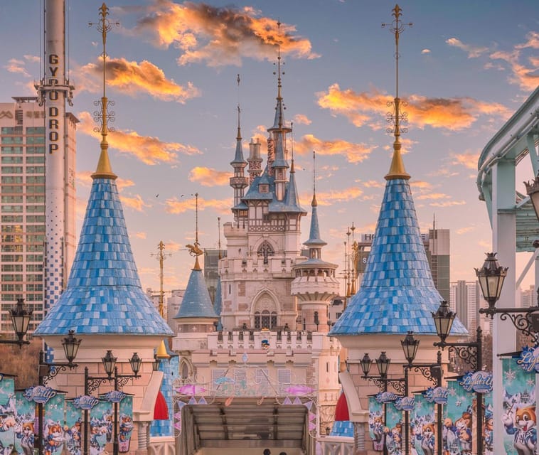 Seoul: Lotte World 1 Day Pass & Korean School Uniform Rental - Practical advice for a smoother day