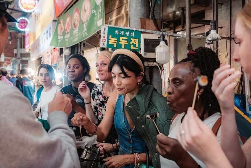 Seoul: Night Market Food Tour with Local Guide - What the food reveals about Seoul