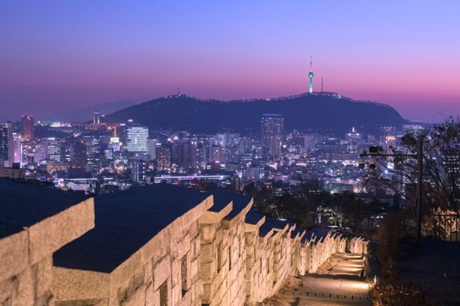 Seoul Night Tour (Gwangjang Market, Royal Palace and Naksan Park) - Changgyeonggung Palace after sunset