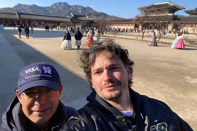 Seoul Private Custom Walking Tour with A Guide (Private Tour) - Meeting at your accommodation and getting oriented