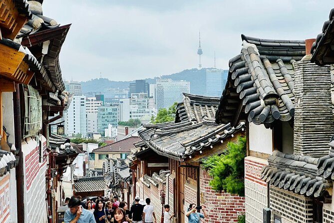Seoul Private Tour with hidden gem of Seoul - Gyeongbokgung Palace and the optional hanbok stop