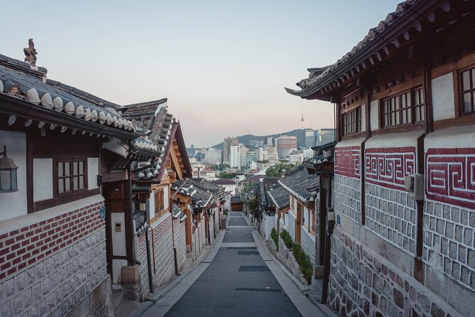 Seoul Private Walking Tour with a Local - Local advice by phone or chat before the walk