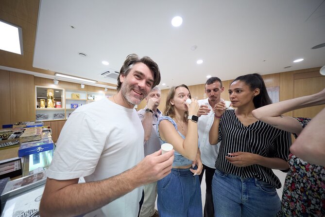Seoul Royal Palace,Bukchon Hanok Village & Gwangjang Market Feast - The guides make the difference