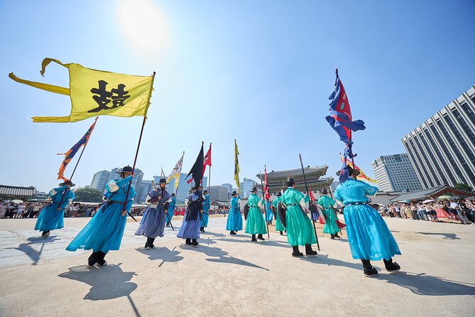 Seoul Royal Palace,Bukchon Hanok Village & Gwangjang Market Feast - Gyeongbokgung, the royal centerpiece