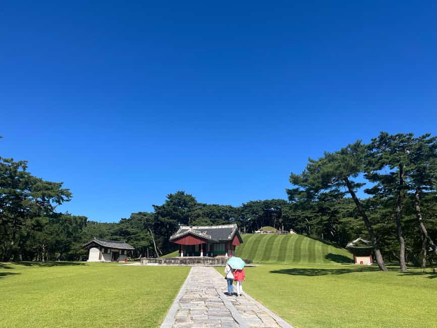 Seoul: Royal Tomb of King Sejong & Icheon Ceramic (EG Tour) - The morning ride from Seoul