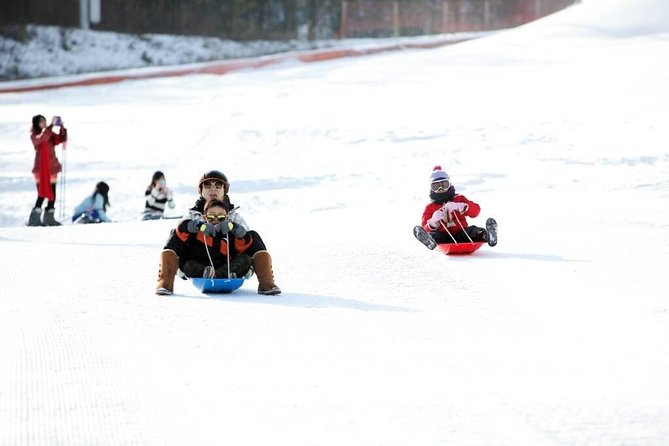 Seoul Ski Tour at Jisan Forest Resort - Morning pickup and the 45-minute transfer